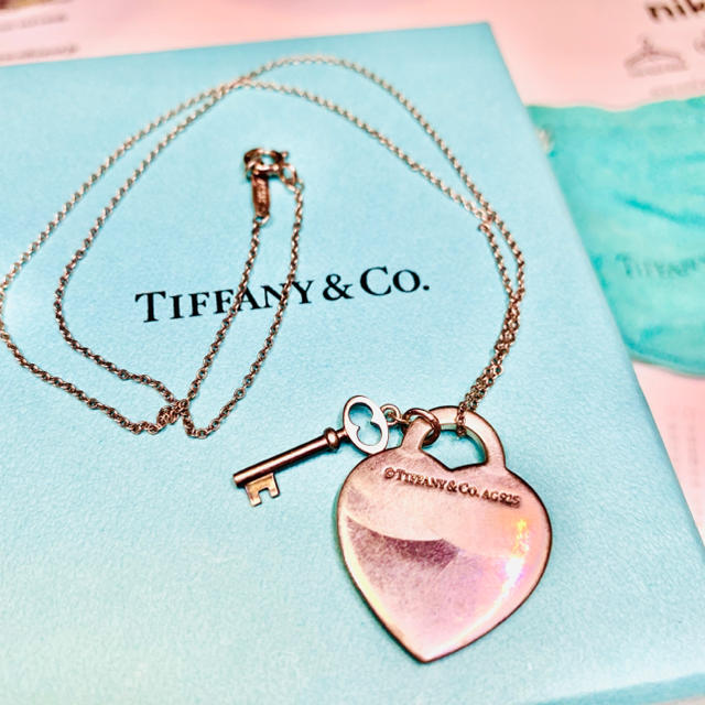 Tiffany & Co.(ティファニー)の保証書あり❗️ティファニー ❤︎ハートキーペンダントネックレス❤︎シルバー925 レディースのアクセサリー(ネックレス)の商品写真