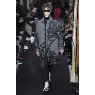 ヴァレンティノ(VALENTINO)のVALENTINO　コート　カーディガン(その他)