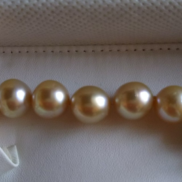 白蝶真珠  ゴールド レディースのアクセサリー(ネックレス)の商品写真