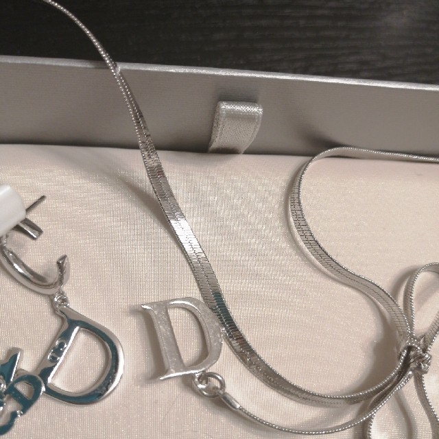 Dior(ディオール)のディオール　チョーカーピアスセット レディースのアクセサリー(ネックレス)の商品写真