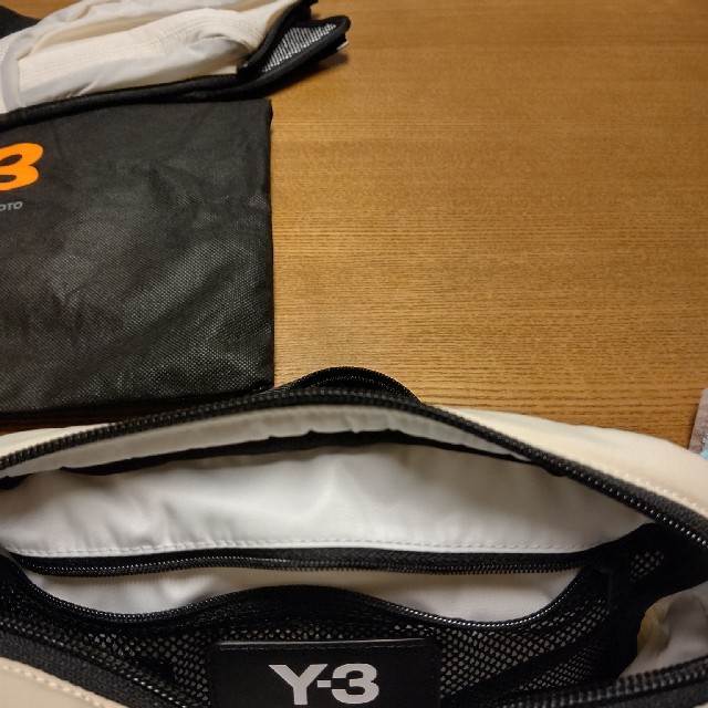 Y-3(ワイスリー)のY-3SLINGBAG メンズのバッグ(ボディーバッグ)の商品写真