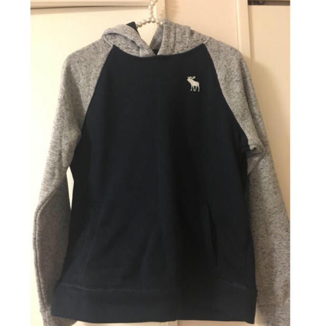 Abercrombie&Fitch(アバクロンビーアンドフィッチ)の新品 未使用✧abercrombie kids パーカー レディースのトップス(パーカー)の商品写真