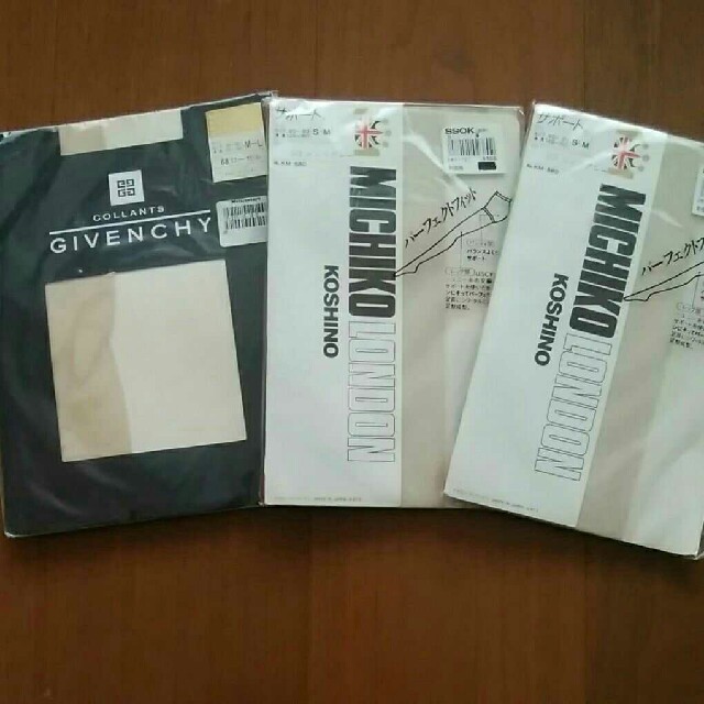 GIVENCHY(ジバンシィ)のストッキング　3点セット レディースのレッグウェア(タイツ/ストッキング)の商品写真