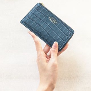 お得な価格になっています✨【新品】SMYTHSON  スマイソン　コインケース付きカードケース　小銭入れ