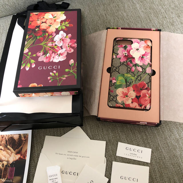 Gucci - GUCCI iPhone8plus ケース　ブルームスの通販