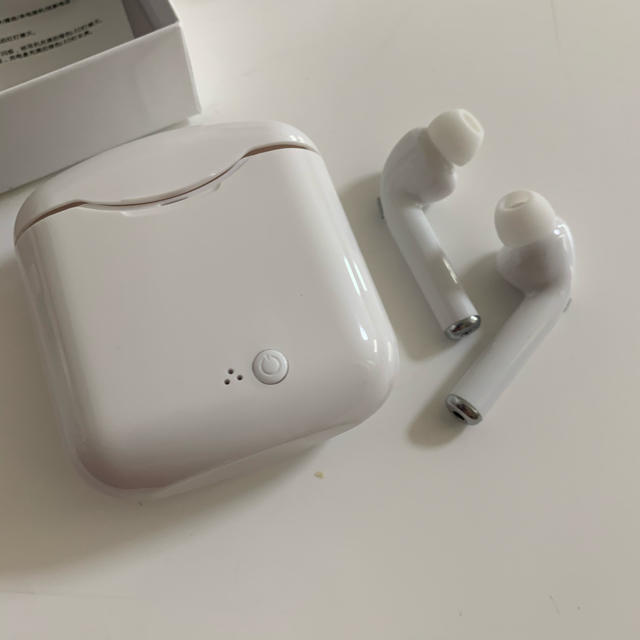 X7 TWINS TRUE WIRELESS EARBUDS V5.0+ DER スマホ/家電/カメラのオーディオ機器(ヘッドフォン/イヤフォン)の商品写真