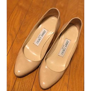 ジミーチュウ(JIMMY CHOO)の【JIMMY CHOO】定番ギルバート85 パテント　ページュ　パンプス　34(ハイヒール/パンプス)