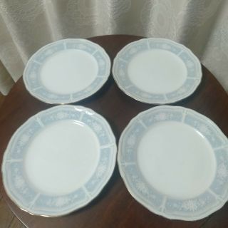 ノリタケ(Noritake)の【処分価格】訳あり　ノリタケ　お皿４枚　(食器)