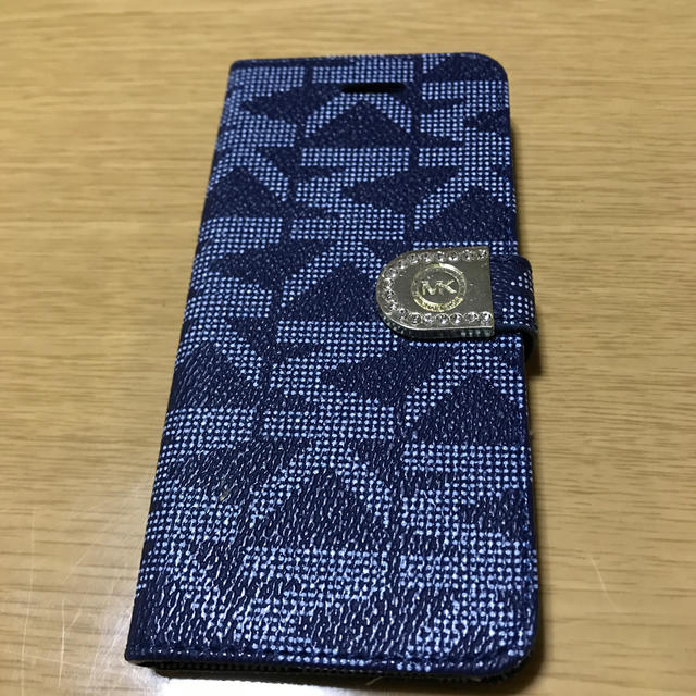 Michael Kors(マイケルコース)の(美品)iPhone7 ケース手帳型　　　　　　　　マイケルコースモノグラム スマホ/家電/カメラのスマホアクセサリー(iPhoneケース)の商品写真