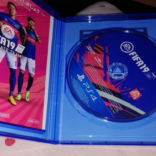 PlayStation4(プレイステーション4)のFIFA 19（EA BEST HITS） PS4 エンタメ/ホビーのゲームソフト/ゲーム機本体(家庭用ゲームソフト)の商品写真