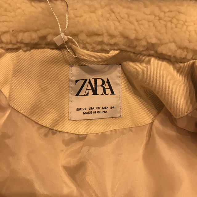 ZARA(ザラ)のボア生地コンビジャケット残り1点 レディースのジャケット/アウター(ブルゾン)の商品写真