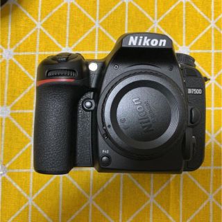 ニコン(Nikon)のNikon D7500 18-140(デジタル一眼)