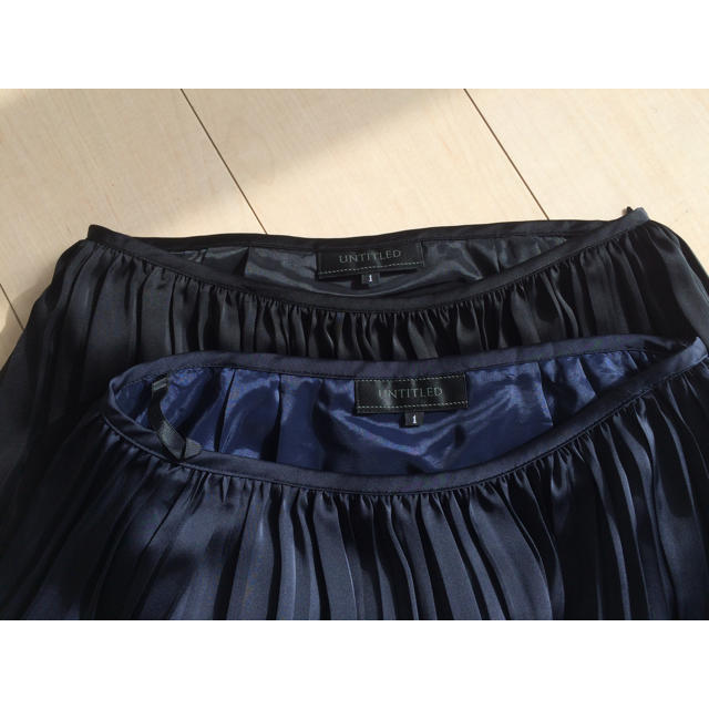 UNTITLED(アンタイトル)のuntitled アンタイトル スカート２枚セット ブラック&ネイビー レディースのスカート(ひざ丈スカート)の商品写真