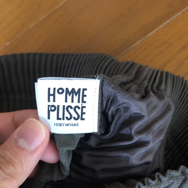 PLEATS PLEASE ISSEY MIYAKE(プリーツプリーズイッセイミヤケ)のイッセイミヤケ プリーツプリーズ パンツ グレー メンズのパンツ(その他)の商品写真