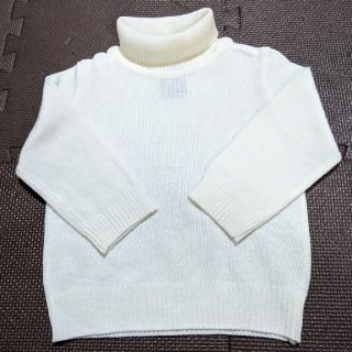 コムサイズム(COMME CA ISM)のCOMME CA ISM　キッズ　タートルニット　90(ニット)