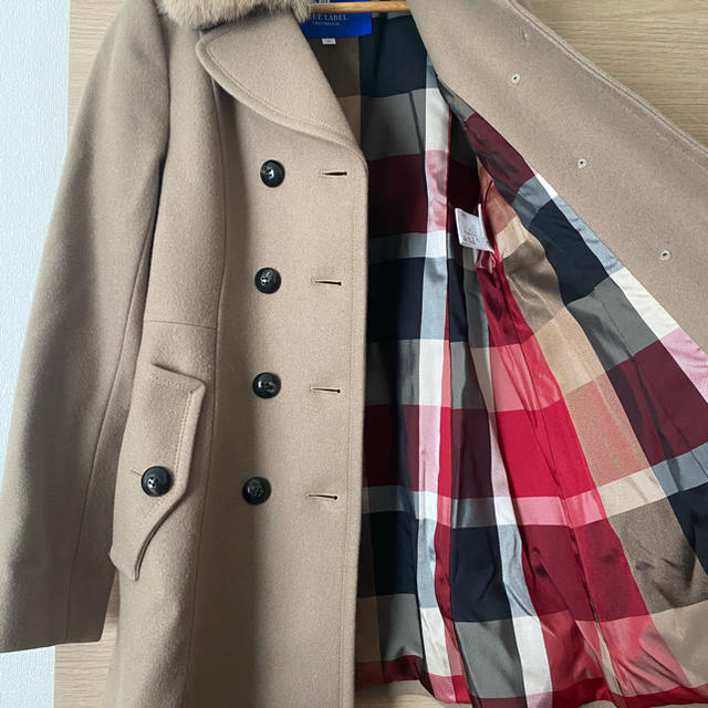 BURBERRY BLUE LABEL(バーバリーブルーレーベル)のきれいめ　ブルーレーベルクレストブリッジ　コート　36 レディースのジャケット/アウター(ピーコート)の商品写真