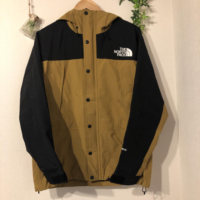 THE NORTH FACE(ザノースフェイス)の新品 THE NORTH FACE MOUNTAIN LIGHT JACKET メンズのジャケット/アウター(マウンテンパーカー)の商品写真