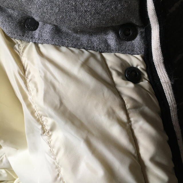 MONCLER(モンクレール)の般若様 専用 モンクレール  ダウンジャケット 10000円   最終価格 メンズのジャケット/アウター(ダウンジャケット)の商品写真