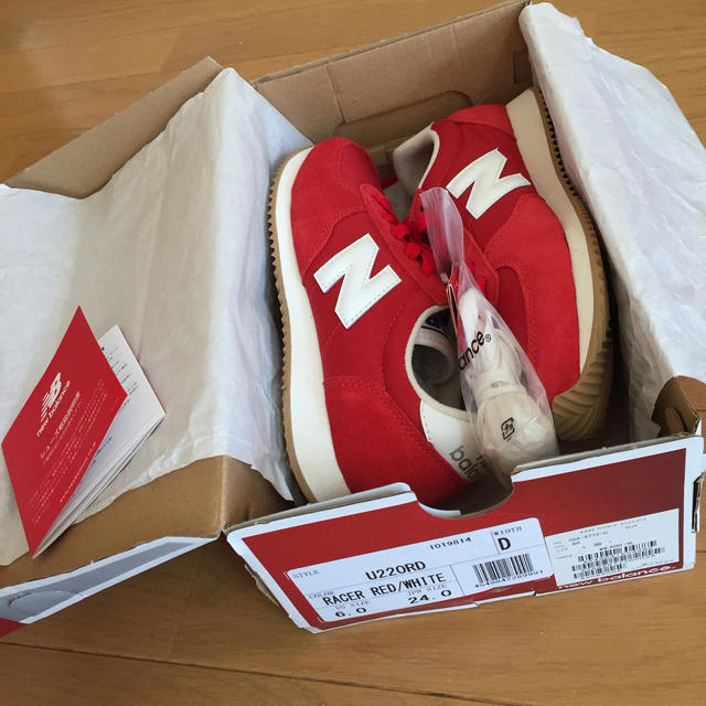 New Balance(ニューバランス)のもんもん❤️様専用  New Balance 赤 M 24.0cm   レディースの靴/シューズ(スニーカー)の商品写真