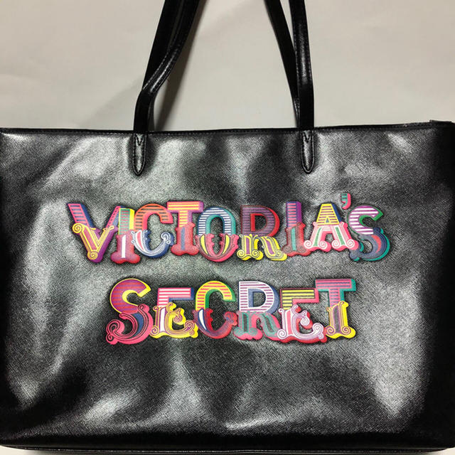 Victoria's Secret(ヴィクトリアズシークレット)のYuka様専用2020年新作 Victoria's Secret トートバッグ レディースのバッグ(トートバッグ)の商品写真