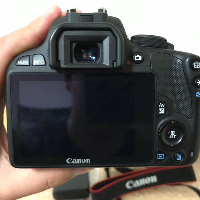 Canon(キヤノン)のCanon eos kiss x7 レンズセット スマホ/家電/カメラのカメラ(デジタル一眼)の商品写真