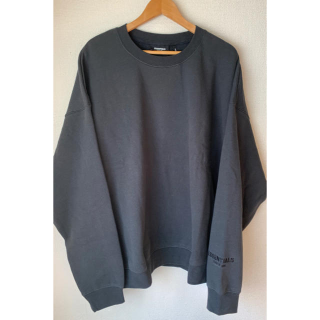 FEAR OF GOD(フィアオブゴッド)のXL 新品 FOG Essentials Crew Neck Ref 黒  メンズのトップス(スウェット)の商品写真