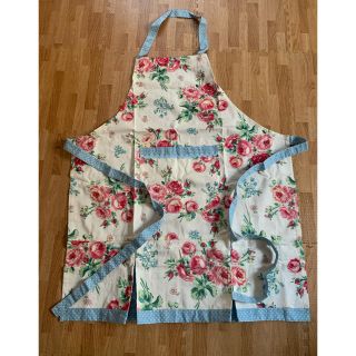 ローラアシュレイ(LAURA ASHLEY)の新品ローラーアシュレイ♡エプロン(キッチン小物)