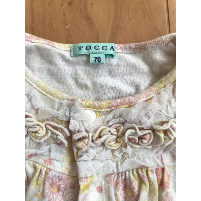 TOCCA(トッカ)のTOCCA花柄フリルロンパース キッズ/ベビー/マタニティのベビー服(~85cm)(ロンパース)の商品写真