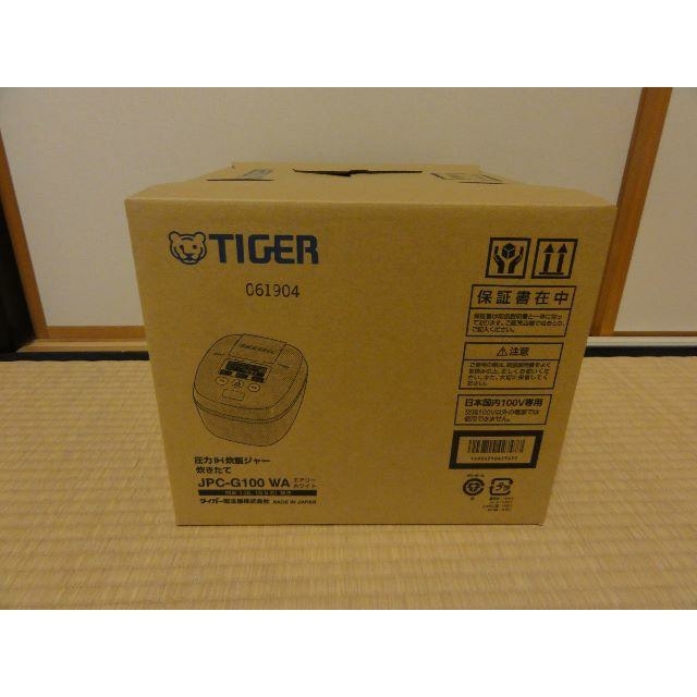 TIGER(タイガー)の連動値下げ【新品】タイガー 圧力IH炊飯ジャー「JPC-G100-WA」 スマホ/家電/カメラの調理家電(炊飯器)の商品写真