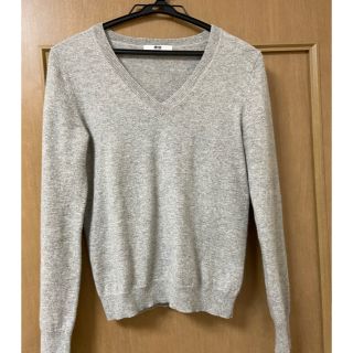 ユニクロ(UNIQLO)のUNIQLO カシミヤ100% ニット(ニット/セーター)