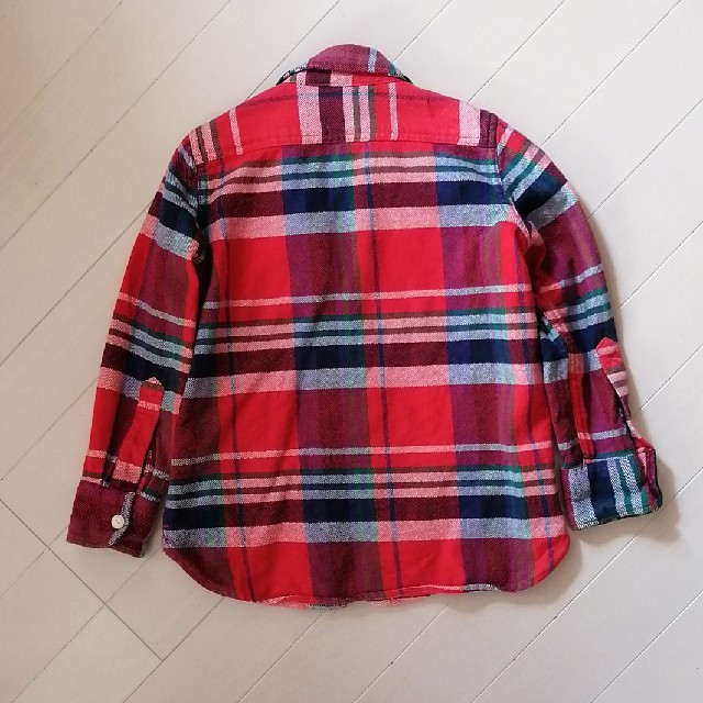 babyGAP(ベビーギャップ)の１１０サイズ 　チェック柄シャツ キッズ/ベビー/マタニティのキッズ服男の子用(90cm~)(ブラウス)の商品写真