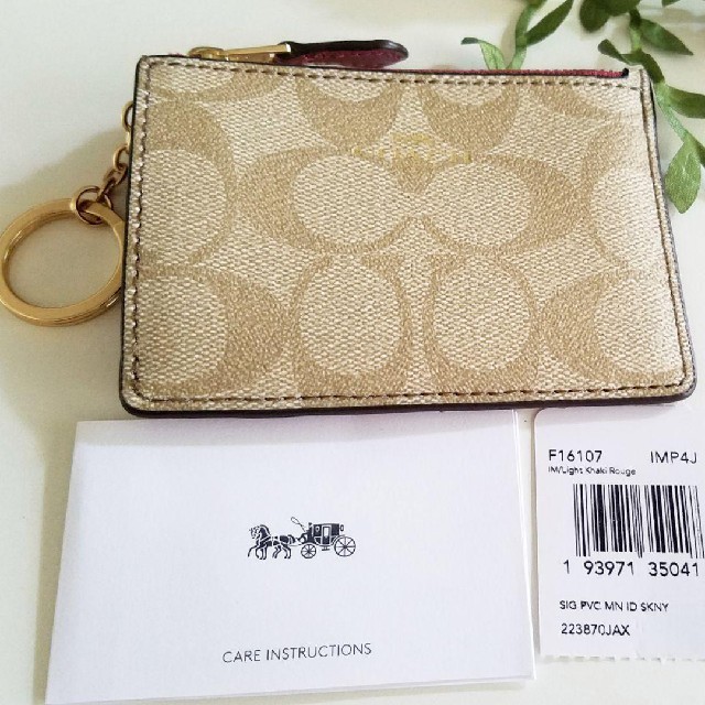 COACH(コーチ)の新品【コーチ】キーリング付 コインケース パスケース (ルージュ) レディースのファッション小物(パスケース/IDカードホルダー)の商品写真