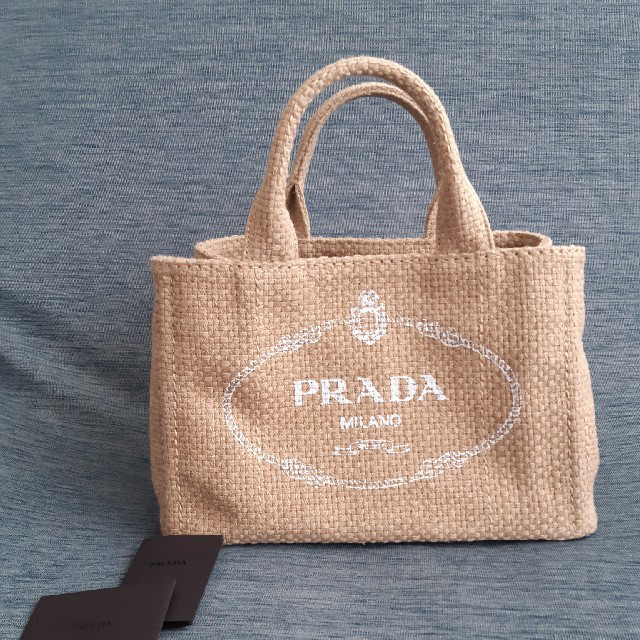 PRADA(プラダ)のご専用！PRADA カナパ ミニ 新品！ レディースのバッグ(トートバッグ)の商品写真