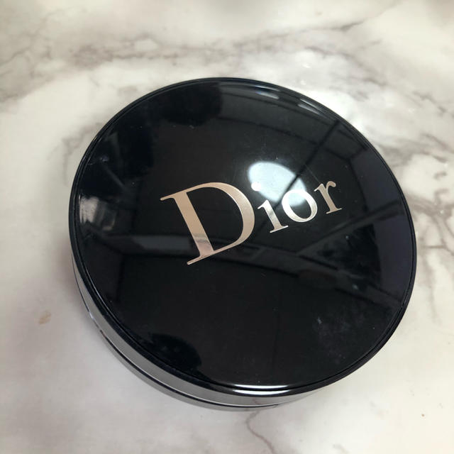 Dior(ディオール)のDior クッションファンデーション　ケース コスメ/美容のベースメイク/化粧品(ファンデーション)の商品写真