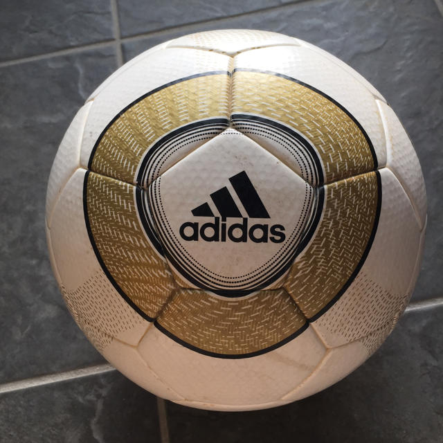 Adidas サッカーボール 4号球の通販 By Matsu S Shop アディダスならラクマ Adidas サッカーボール 4号球の通販 By Matsu S Shop アディダスならラクマ
