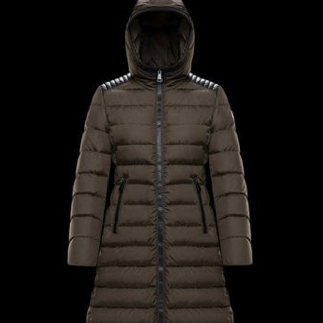 MONCLER(モンクレール)のはるか様専用！モンクレール MONCLER  ダウンジャケット　 レディースのジャケット/アウター(ダウンジャケット)の商品写真