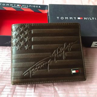 トミーヒルフィガー(TOMMY HILFIGER)の本日限定お値下げ！日本未入荷モデル！Tommy  Hilfiger  財布 (折り財布)