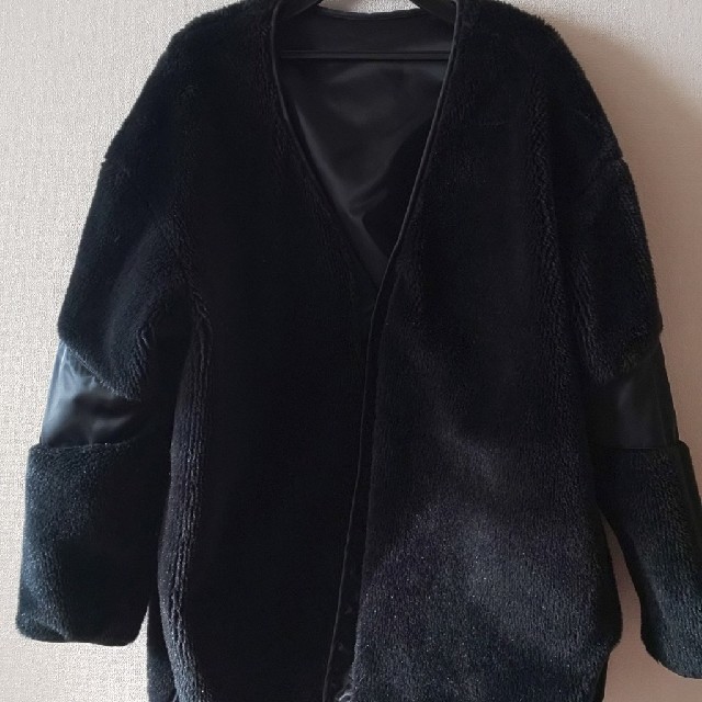 OSHIMA REI(オオシマレイ)のmi様お買い上げ KIN  オオシマレイ  リバーシブルファージャケット レディースのジャケット/アウター(ノーカラージャケット)の商品写真