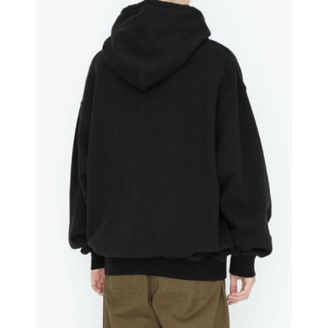 《thisisneverthat》 Pull-Over Parker メンズのトップス(パーカー)の商品写真