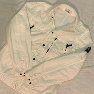 ストーンアイランド(STONE ISLAND)の新品！！　ストーンアイランド　オーバーシャツ　ナイロンジャケット(ナイロンジャケット)