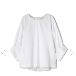 アドーア(ADORE)の美品●アドーアADOREプレミアムコットンバックボタンカットソー¥26400(シャツ/ブラウス(長袖/七分))