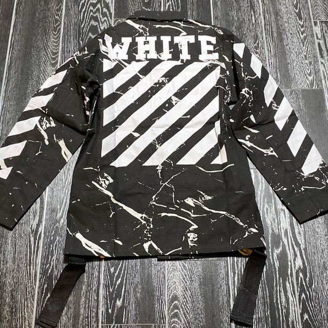 OFF-WHITE(オフホワイト)のOFF-WHITE オフホワイトジャケット メンズのジャケット/アウター(ミリタリージャケット)の商品写真