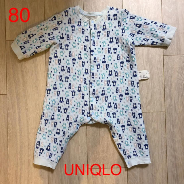 UNIQLO(ユニクロ)のユニクロ　キルトロンパース  クマ　80 キッズ/ベビー/マタニティのベビー服(~85cm)(ロンパース)の商品写真