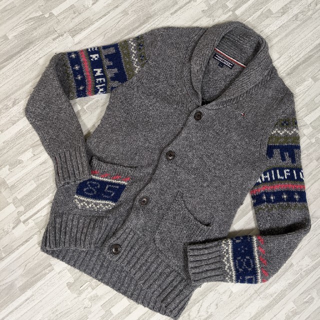 TOMMY HILFIGER(トミーヒルフィガー)のTOMMY HILFIGER キッズ/ベビー/マタニティのキッズ服男の子用(90cm~)(ニット)の商品写真