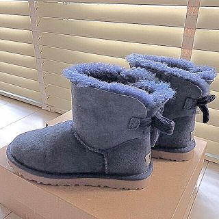 アグ(UGG)のUGGアグムートンブーツ　ベイリーボウミニ　(ブーツ)