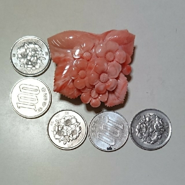 サンゴ 珊瑚 ブローチ ネックレス ペンダント トップ 着物 帯留め