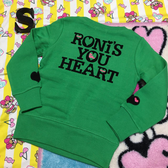 RONI(ロニィ)の新品★訳ありRONI★裏起毛トレーナー★グリーンS キッズ/ベビー/マタニティのキッズ服女の子用(90cm~)(Tシャツ/カットソー)の商品写真