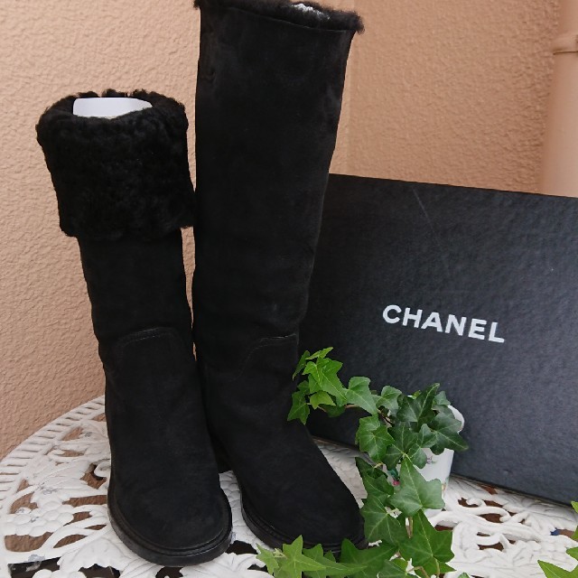 CHANEL(シャネル)のCHANELの❣️人気ムートンブーツ レディースの靴/シューズ(ブーツ)の商品写真