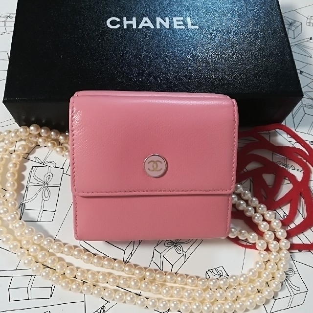 CHANEL(シャネル)のa様御予約済です他の方すみません　シャネル　ダブルホック　折財布　ピンク レディースのファッション小物(財布)の商品写真