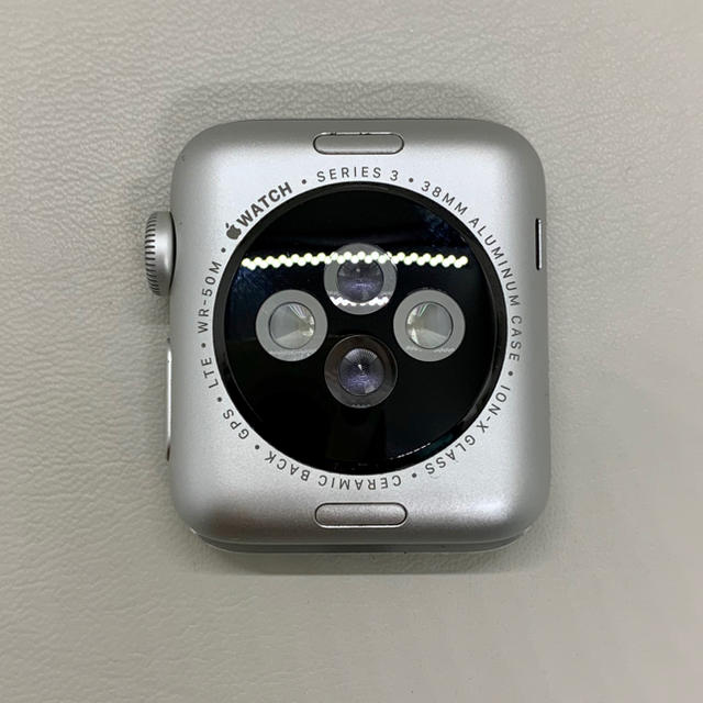Apple Watch(アップルウォッチ)の【送料込み】アップルウォッチ3 cellular 38mm シルバー メンズの時計(腕時計(デジタル))の商品写真